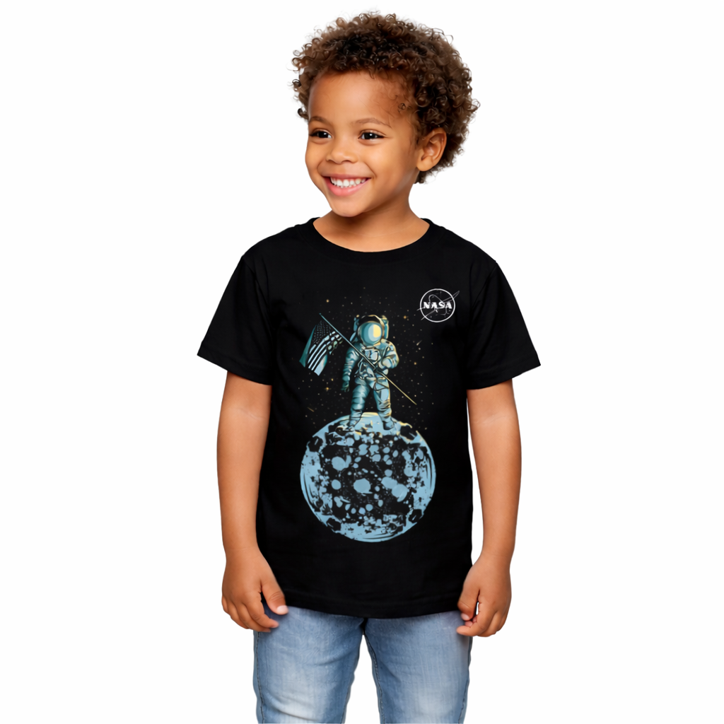 Camiseta Infantil Preta - 100% Algodão - NASA Homem na Lua